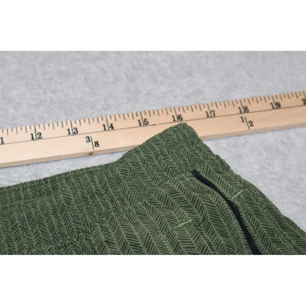 Lululemon Athletic Shorts Mens XL Green Herringbone Pace Breaker Stretch 9